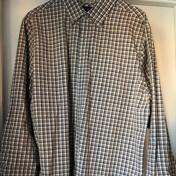 Banana Republic Plaid Button Down Shirt - Picture 3 of 4